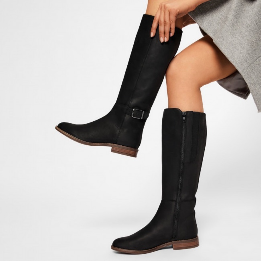 NEW!! Women’s Clarks Camzin Tree Black Leather Boot Size 7.5W
